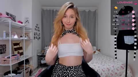 Sandy online show from February 12, 5:05 pm