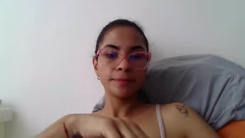 sandycrus112021 online show from January 12, 6:59 pm