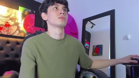 santi online show from January 17, 2:39 pm