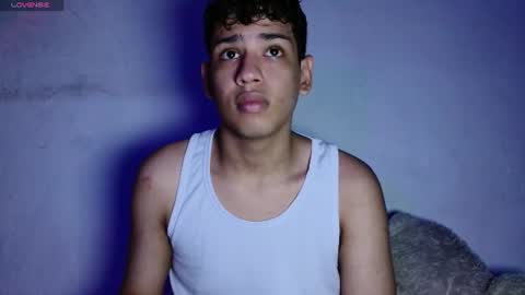 santi online show from June 10, 10:19 pm