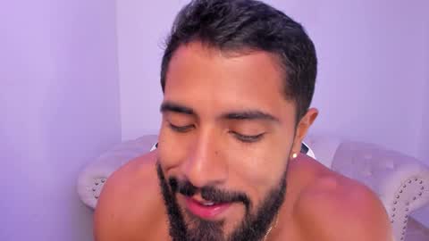 santiago_huntt online show from November 20, 1:42 pm