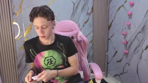 Julius Novachrono  online show from March 16, 2:26 am