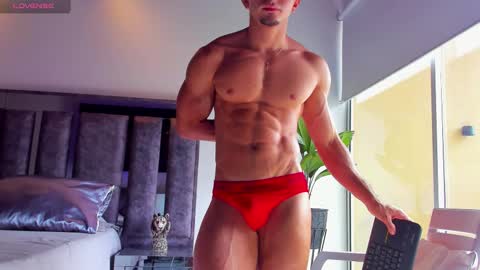 Santiago Seans online show from November 1, 2:05 pm