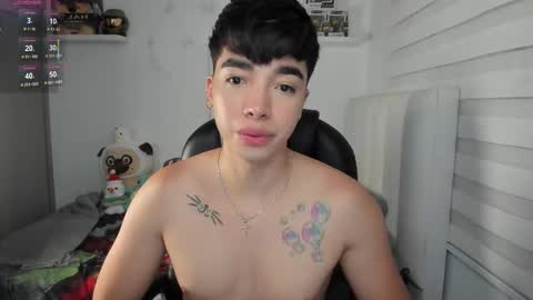 Mr. Santiago online show from March 27, 2:07 pm