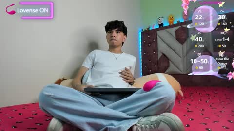 Santiago Carrington online show from November 5, 9:06 pm