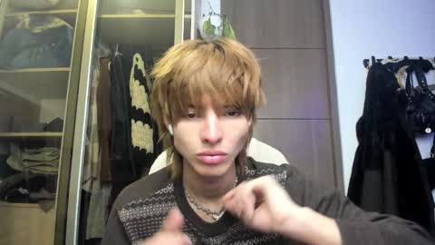 Snapshot of santy_kitty chatting on March 4, 2:49 am kitty online show from March 4, 2:49 am