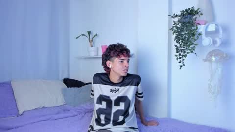 kitty online show from February 28, 2:37 am