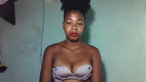 sanyah0123 online show from December 22, 11:39 am