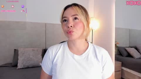 Saori  online show from February 11, 11:58 am