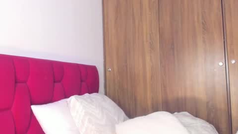 Sara online show from February 24, 4:26 pm