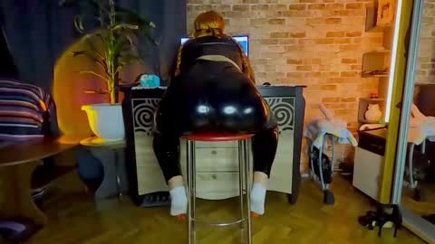 sara  foxy online show from March 26, 3:34 am