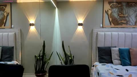    online show from February 23, 12:18 pm