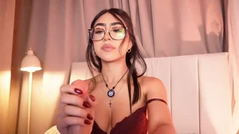 Sara  online show from June 10, 3:39 am