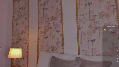 Sara online show from November 19, 7:23 pm