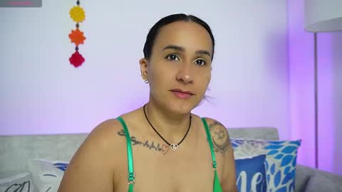   online show from March 8, 11:03 am