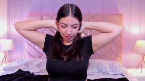 Sara  online show from July 2, 11:37 am