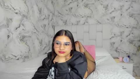 sara online show from November 29, 5:48 am