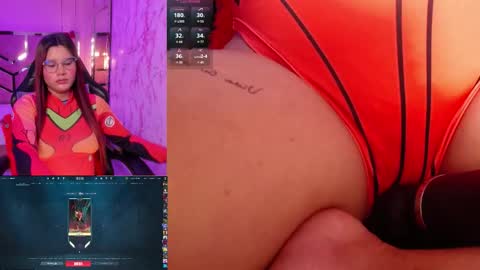 Snapshot of sara_hil chatting on October 11, 10:24 pm Sara online show from October 11, 10:24 pm