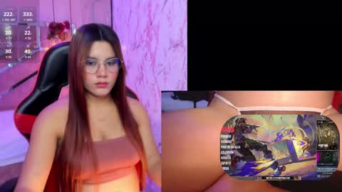 Snapshot of sara_hil chatting on September 29, 8:52 pm Sara online show from September 29, 8:52 pm