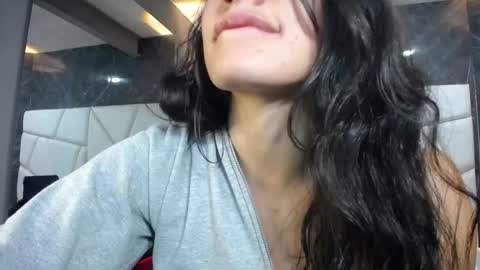 Sara online show from May 8, 2:01 pm