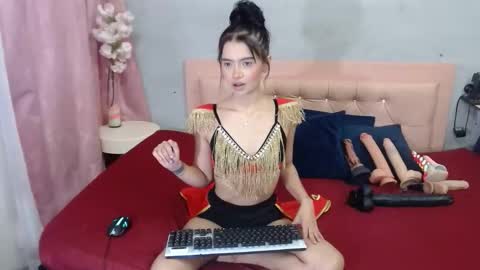 sara_jhons22 online show from January 7, 12:26 am