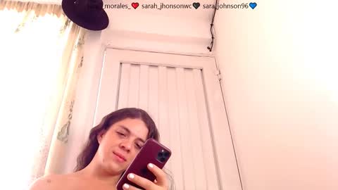 sara_johnson__ online show from December 5, 1:53 pm