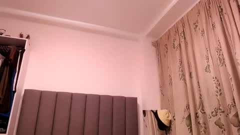 sara_johnson__ online show from May 16, 12:07 am