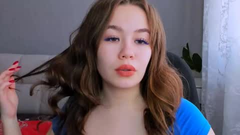 Snapshot of sara_kox chatting on February 25, 12:38 pm sara_kox online show from February 25, 12:38 pm