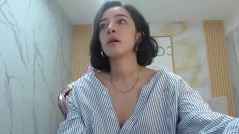 Sara  online show from September 29, 1:43 pm