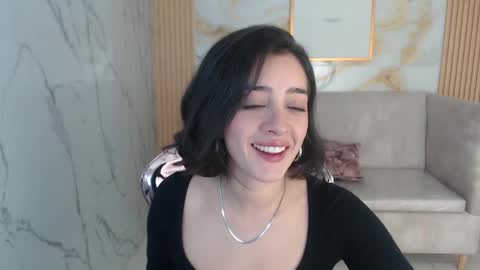 Sara  online show from October 7, 1:29 pm