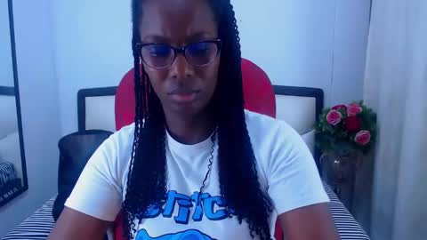 S A R A online show from November 11, 12:18 pm