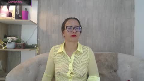 Sara   online show from January 31, 8:06 pm