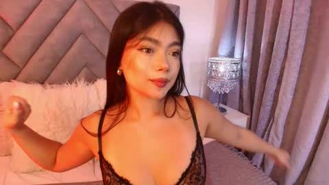sara_owens7 online show from April 14, 1:53 am