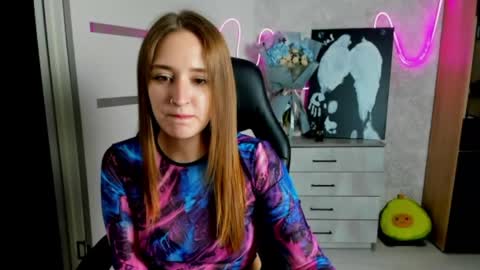 Sara online show from May 14, 3:43 pm