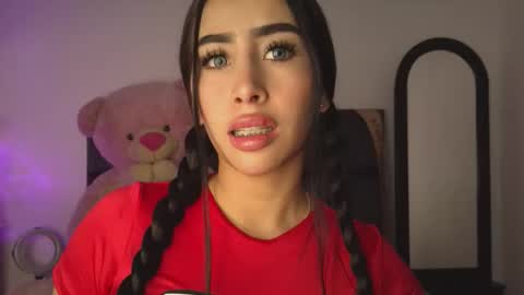 sara_stone03 online show from February 23, 4:42 pm