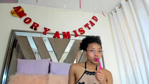 SARA 730 A 200 PM  online show from September 25, 1:40 pm