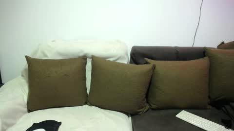  1 online show from February 15, 10:00 am