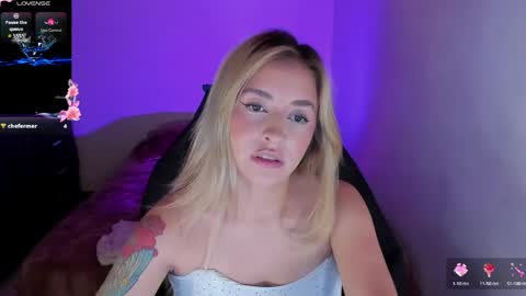 saradiazxxx online show from May 12, 5:00 pm