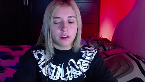 saradiazxxx online show from March 1, 9:13 am