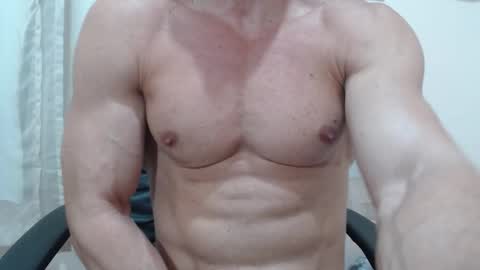 saradorj92 online show from December 20, 4:19 am