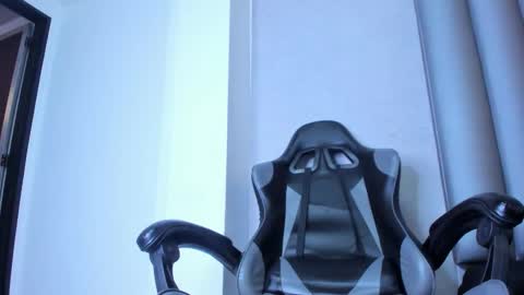 Sarah online show from January 7, 5:29 pm