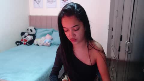 Sarah online show from December 15, 2:30 am