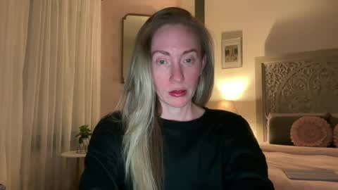 Sarah online show from June 22, 3:47 am