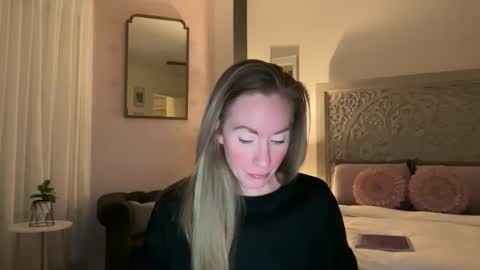 Sarah online show from June 3, 3:42 am