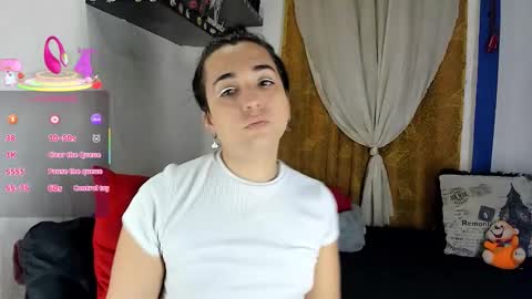  SARAHJEY     online show from March 19, 6:35 pm