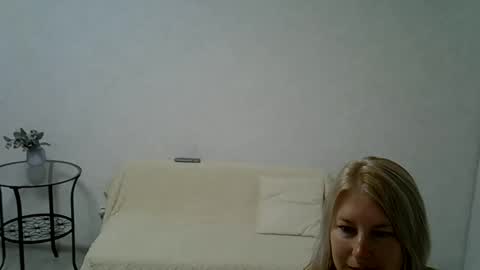 sarahphelps online show from June 6, 10:15 pm