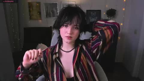 Sarah online show from March 11, 3:59 pm