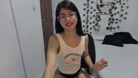 Sarah  online show from January 18, 7:45 pm