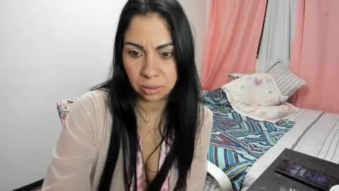 sara luna online show from May 30, 9:46 pm