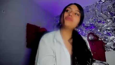 sarastonesx online show from March 15, 7:13 am